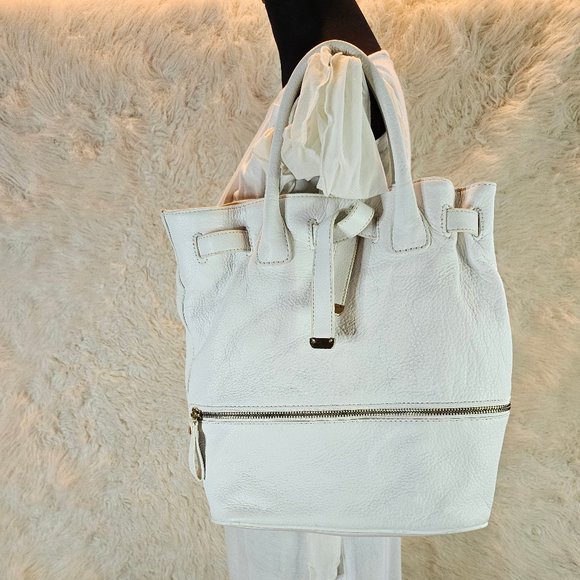 Liz Claiborne New York White Genuine Leather Drawstring Bucket Bag - Picture 1 of 14